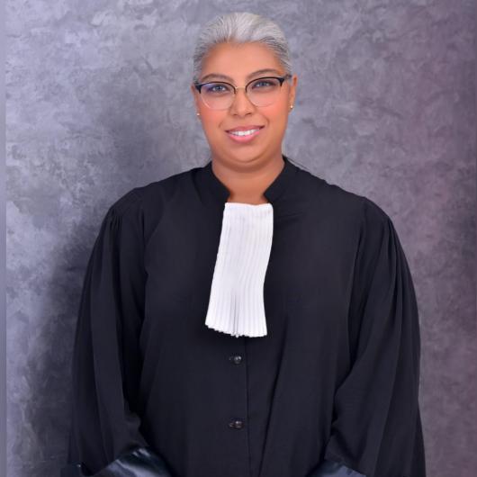    الأستاذة ابتسام الإسماعيني تكشف: المشاكل الأسرية بين الواقع والقانون… كيف تحمي القوانين حقوق جميع الأطراف؟    