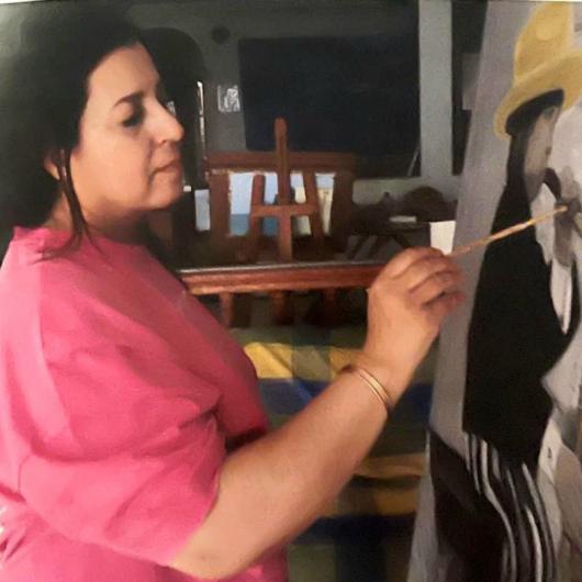 
                                    بشرى صمودي… حين تتحول الألوان إلى لغة الروح ورسالة إنسانية عابرة للحدود   