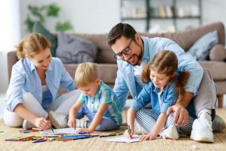  الثقة في الأسرة: البنية الخفية التي تصنع إنسانًا متوازنًا أو تهدمه بصمت 