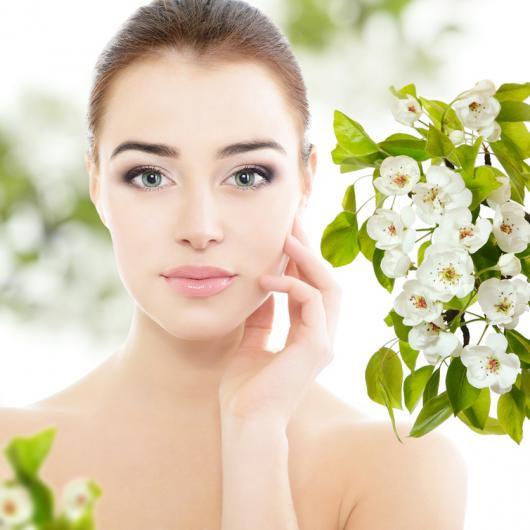   أخطاء العناية بالبشرة في الربيع… عادات يومية “تدمر” جمالك دون أن تشعري!   