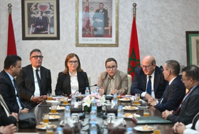 
                                     السيدة نجوى كوكوس تتسلم مهام وزارة الأسرة والتنمية الاجتماعية والمساواة.. دعم الأسرة وحماية الفئات الهشة في صدارة الأولويات  