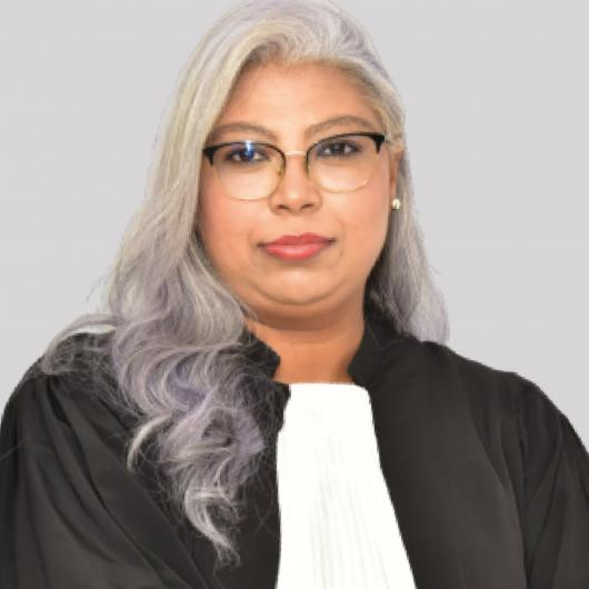 
                                    الأستاذة ذ. ابتسام إسماعيني بين الكسب غير المشروع وتبييض الأموال: قراءة قانونية في مدى نجاعة الإطار التشريعي المغربي لمحاصرة الفساد المالي  