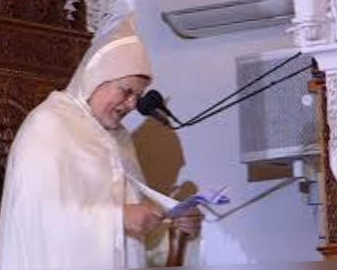 وعكة صحية تباغت إمام مسجد حسان خلال إلقاء خطبة الجمعة على المباشر   