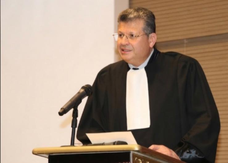 
                                     المحامون يتمسكون بموقفهم بالمغرب.. الزياني يؤكد استمرار الإضراب: لسنا في مواجهة مع الدولة 