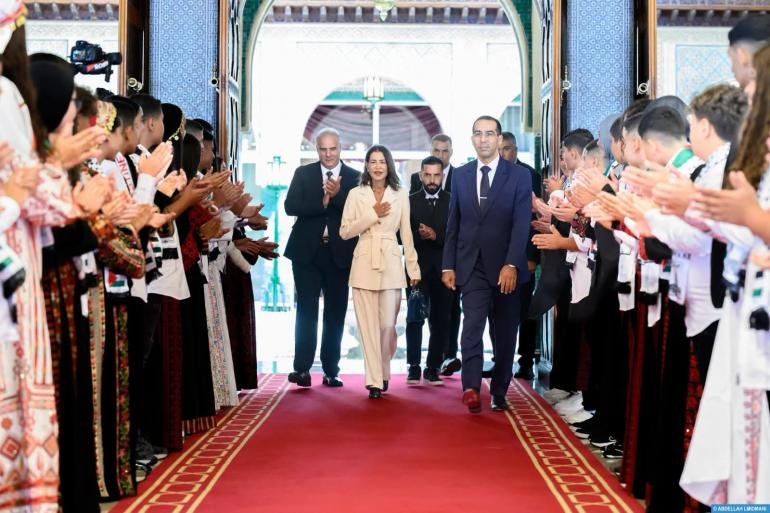بأمر من جلالة الملك، صاحبة السمو الملكي الأميرة للا مريم تستقبل الأطفال المقدسيين المشاركين في الدورةالـ17 للمخيم الصيفي لوكالةبيت مال القدس