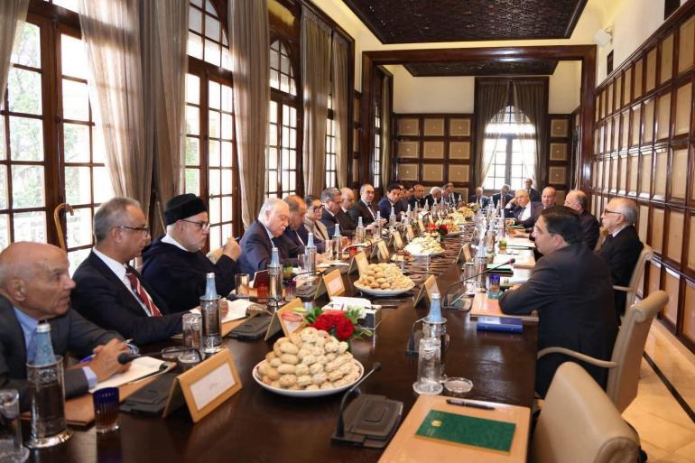 
                                    بلاغ من الديوان الملكي 