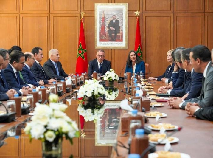  السيد فوزي لقجع يتولى قيادة وزارة الاقتصاد والمالية والنجاعة العمومية.. انتقال المسؤولية ورهانات المرحلة المقبلة 