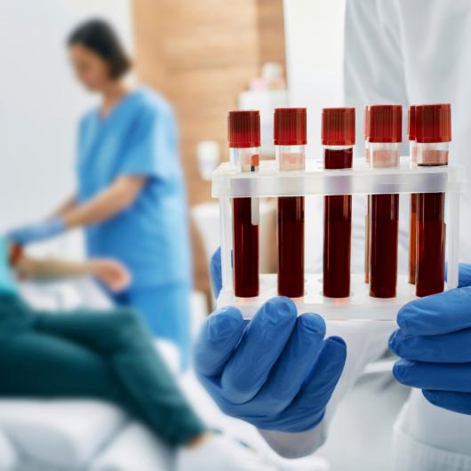   تحاليل لا يجب أن تتجاهلها أي امرأة… فحص واحد قد ينقذ حياتك!   