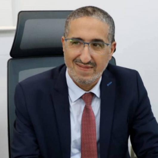 الدكتور عز الدين الماحي: قيادة قانونية جديدة تُعيد صياغة أفق الموارد البشرية والتكوين في رئاسة النيابة العامة