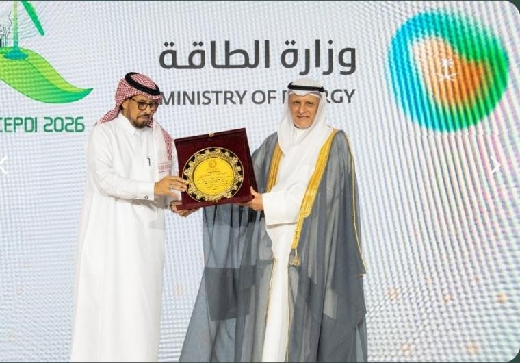 الدكتور محمد السريحي في الرياض.. مشاركة في ندوة «أوابك» وتكريم عربي تقديرًا لجهوده في دعم الإبداع والابتكار في مستقبل الطاقة   