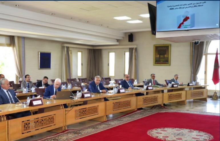 وزير الداخلية يعقد اجتماعا مع قادة ومسؤولي الأحزاب السياسية غير الممثلة في البرلمان حول التحضير لانتخاب أعضاء مجلس النواب   
