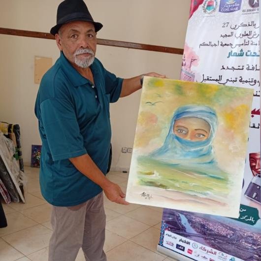حسن السلكي.. ريشة تُجسد هوية الوطن وتضيء فضاءات الإبداع في منتدى 