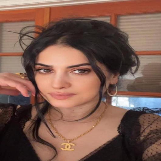 نوراليا الذهبية… رحلة العودة إلى الذات في نصوص الشاعرة فاطمة معروفي  