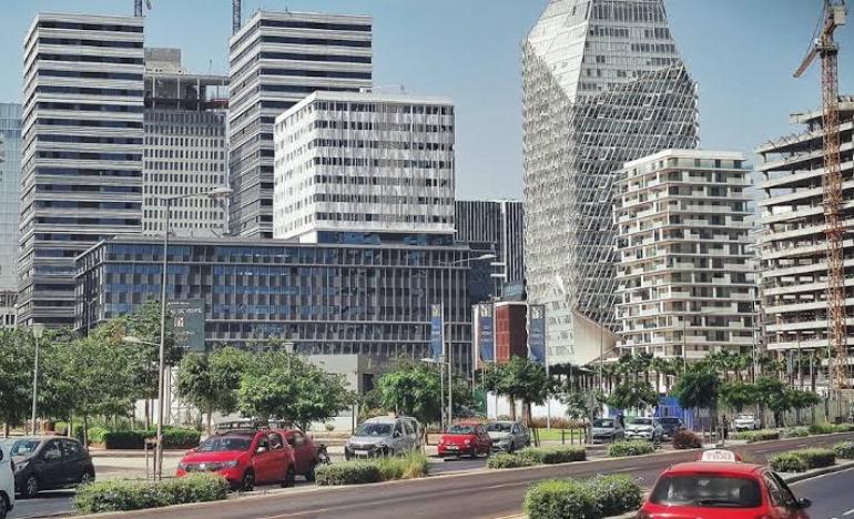  الدار البيضاء تتجه نحو العالمية: “قطب مالي الدار البيضاء” رافعة استراتيجية لصناعة النفوذ الاقتصادي في إفريقيا  