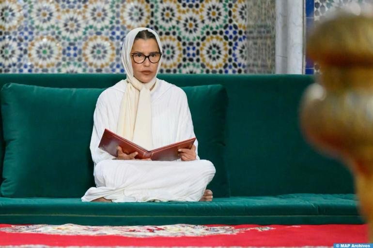 صاحبة السمو الملكي الأميرة للا مريم تترأس حفلا دينيا إحياء للذكرى الثامنة والعشرين لوفاة جلالة المغفور له الملك الحسن الثاني    