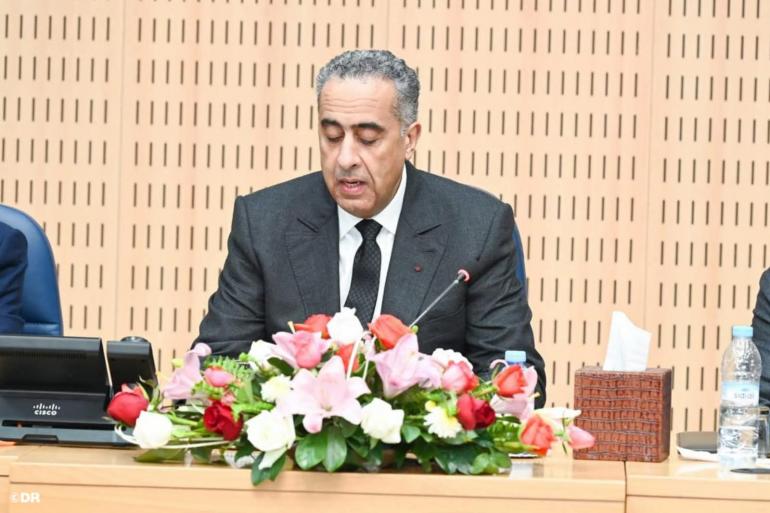 السيد حموشي يشرف على تسليم الأوسمة الملكية السامية لموظفي المديرية العامة لمراقبة التراب الوطني    