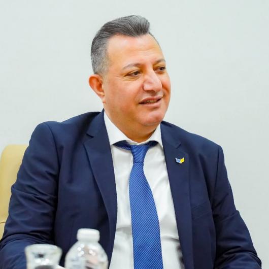 خالد بكداش… إعلامي عابر للحدود، يقود المنظمة الدولية للصحافة والإعلام ويصنع جسور الكلمة 